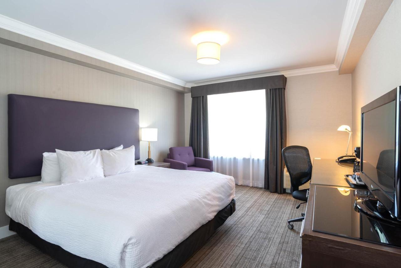 Sandman Hotel & Suites Calgary South Buitenkant foto