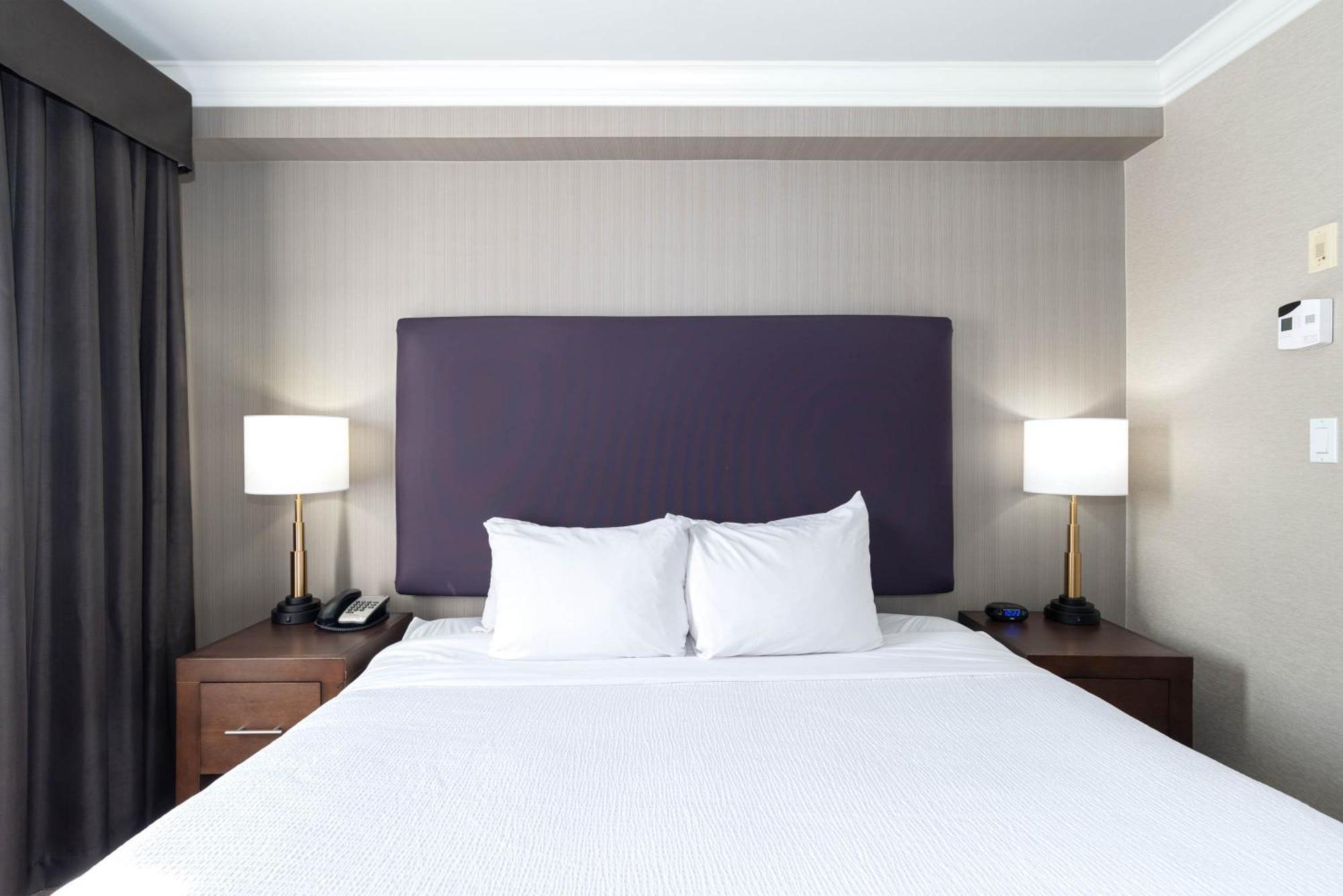 Sandman Hotel & Suites Calgary South Buitenkant foto