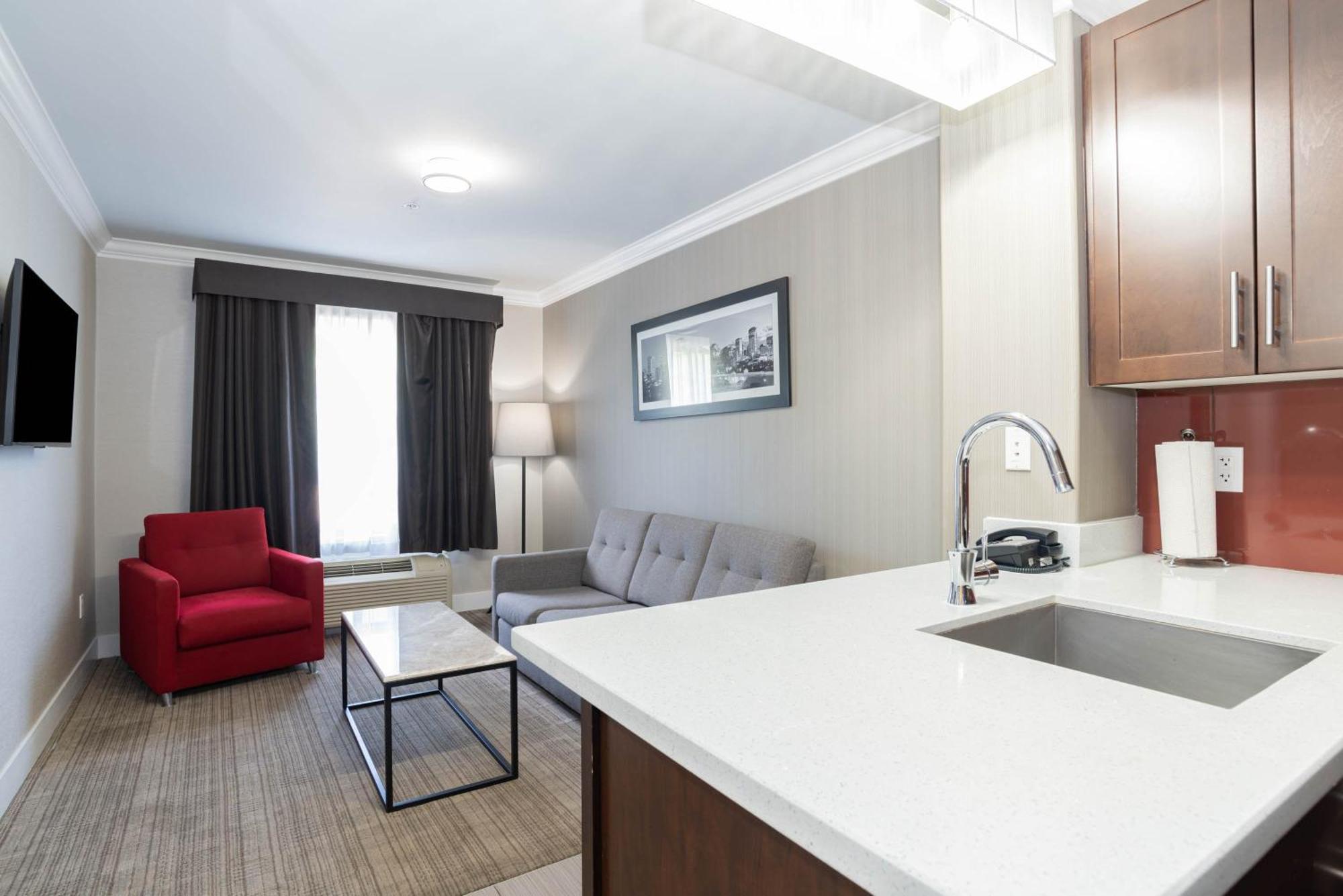 Sandman Hotel & Suites Calgary South Buitenkant foto