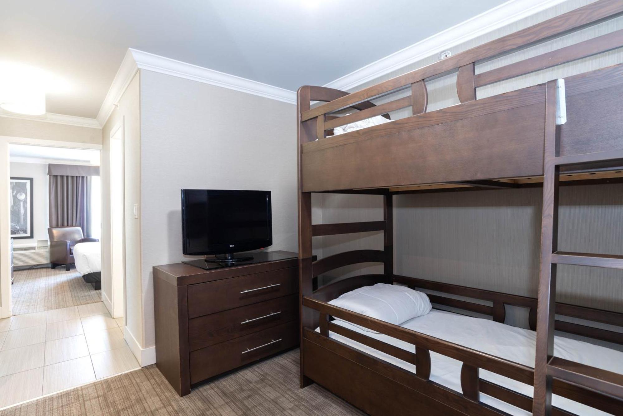 Sandman Hotel & Suites Calgary South Buitenkant foto