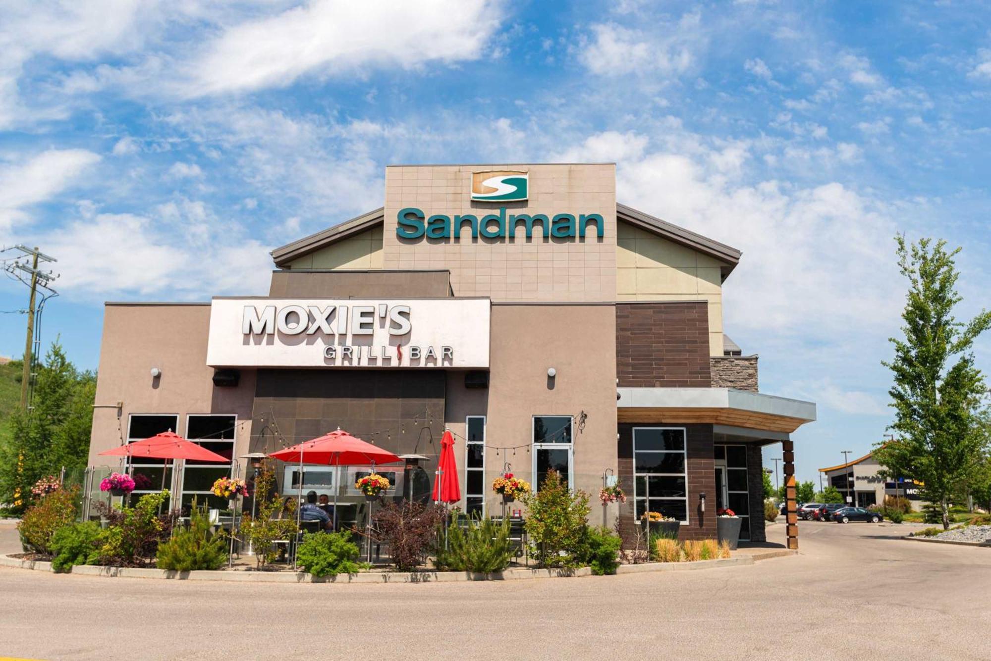 Sandman Hotel & Suites Calgary South Buitenkant foto
